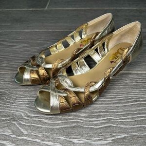 Nina Dolls Metallic Gold Bronze Leather Cut Out Open Toe Flats Women’s Size 8M